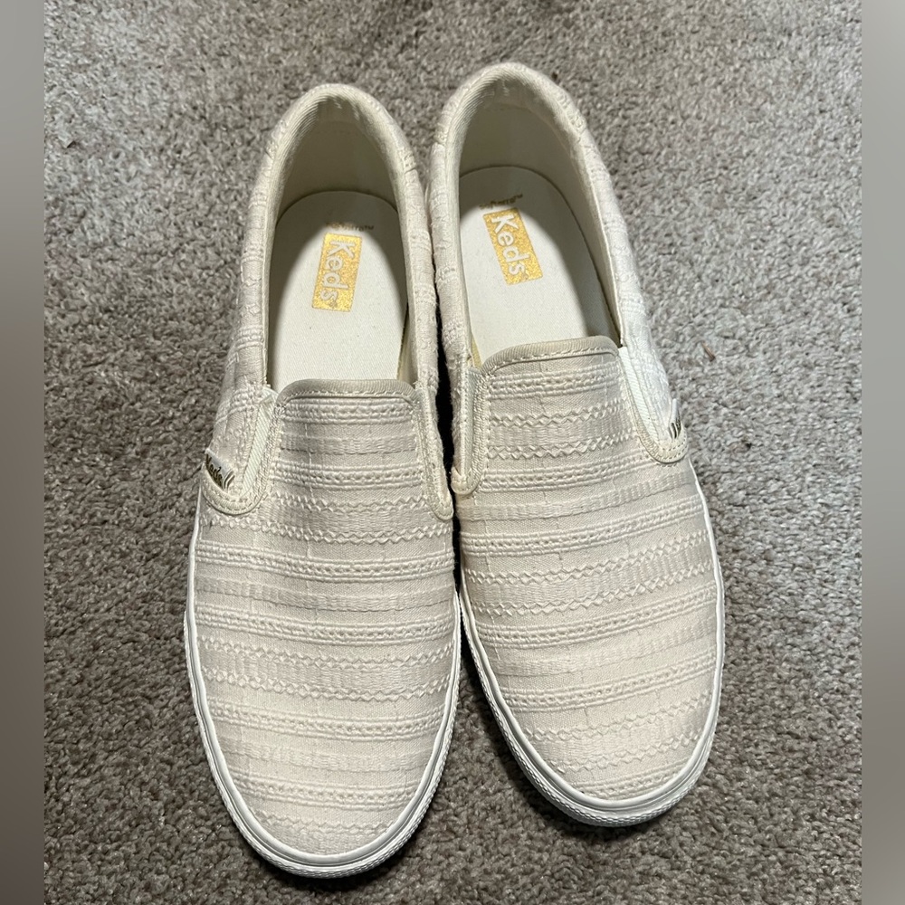 Keds slip on 90s style would be cute with long skirt